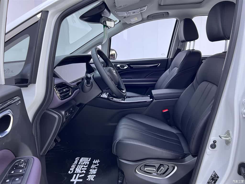 Trumpchi M6, 2025 15