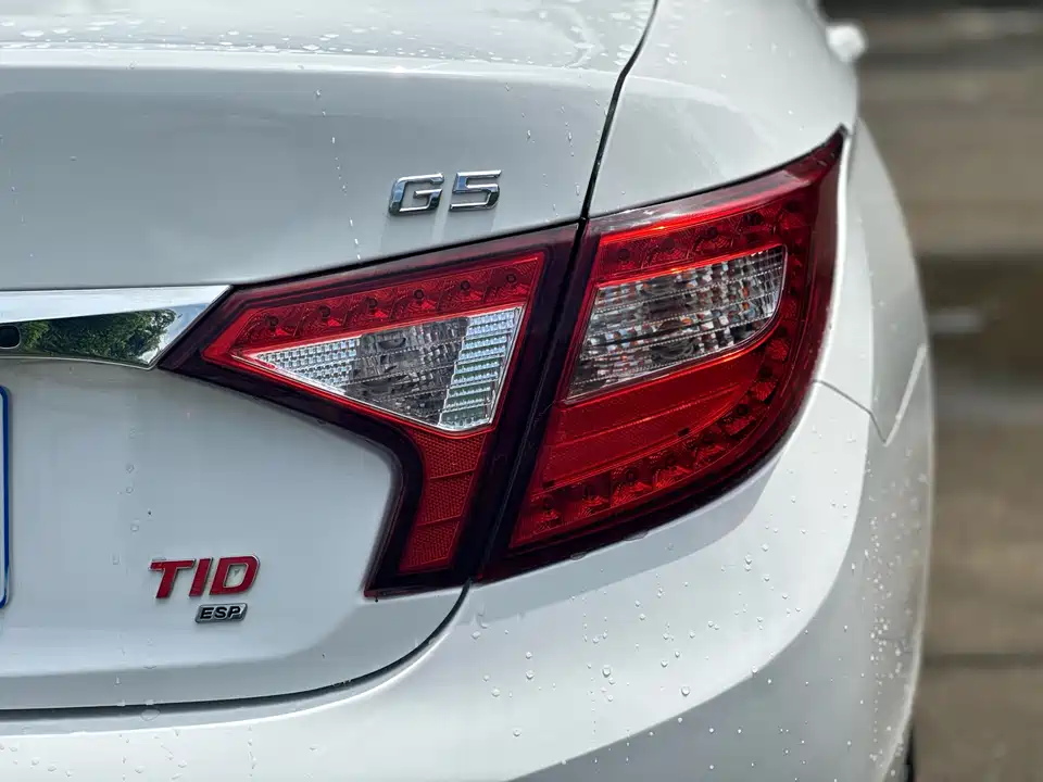BYD G5
