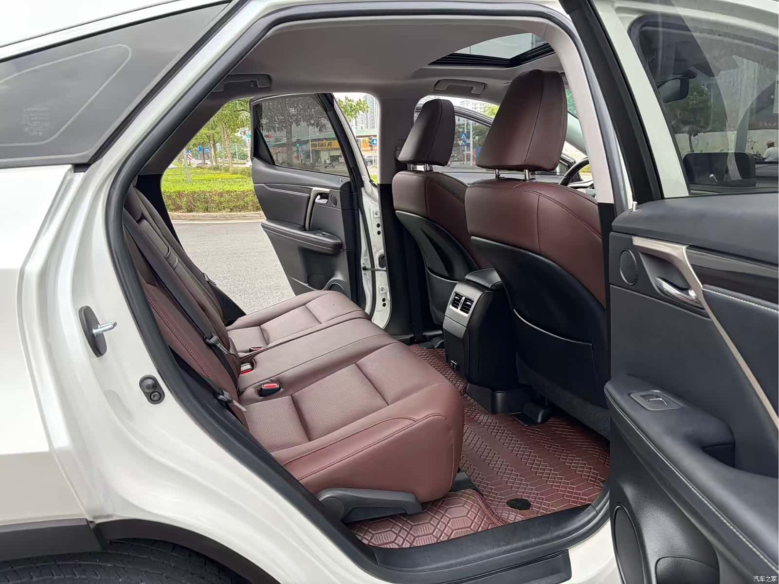 Lexus RX, 2021 11