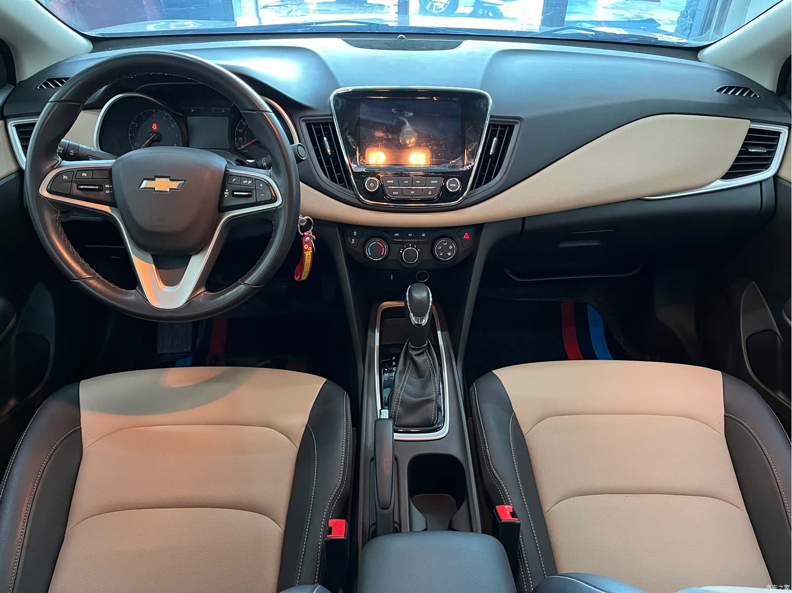 Chevrolet 320, 2022 9