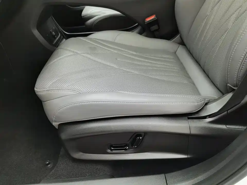 Geely Galaxy Galaxy L6