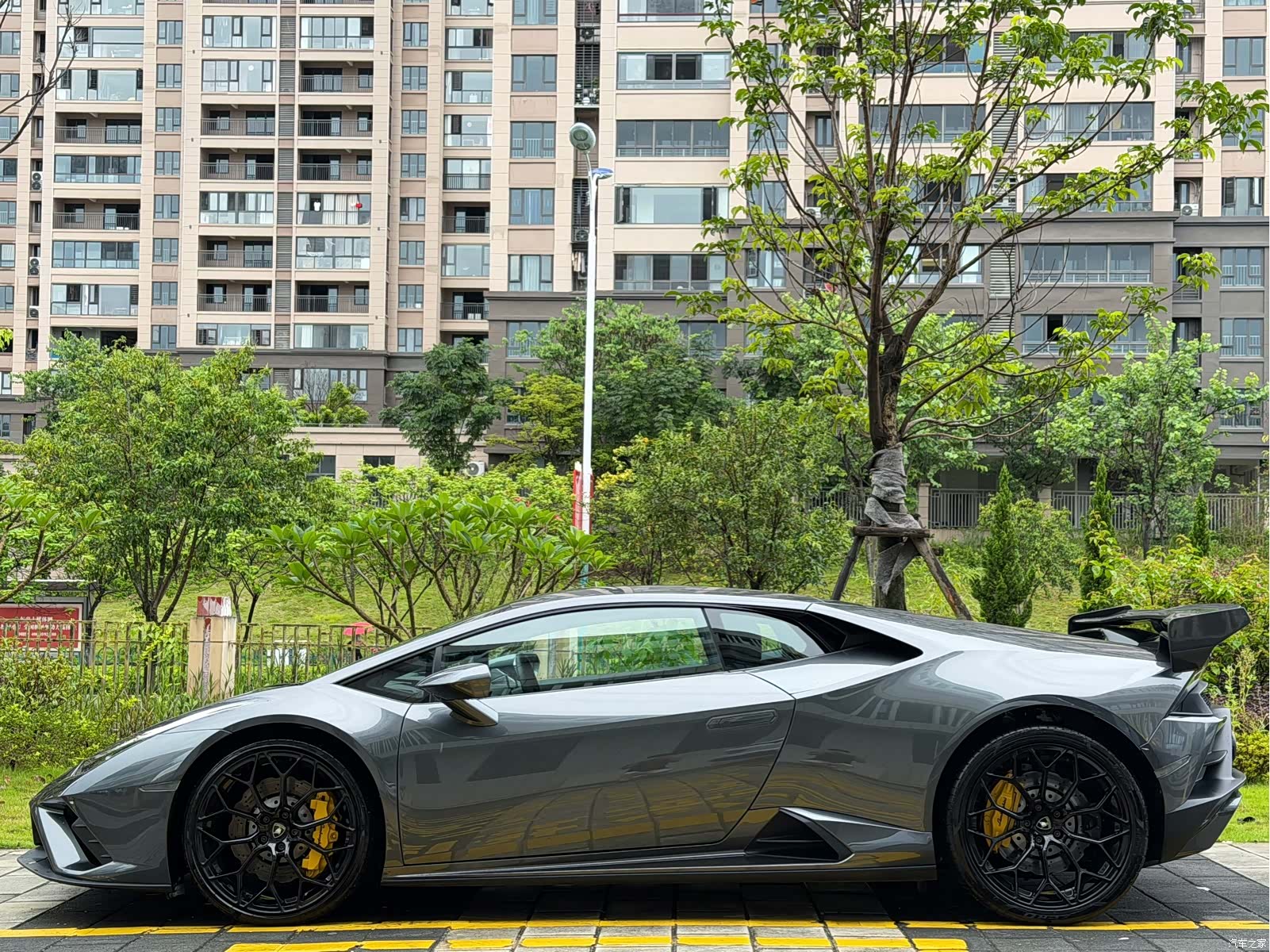 Lamborghini Huracán, 2022 4