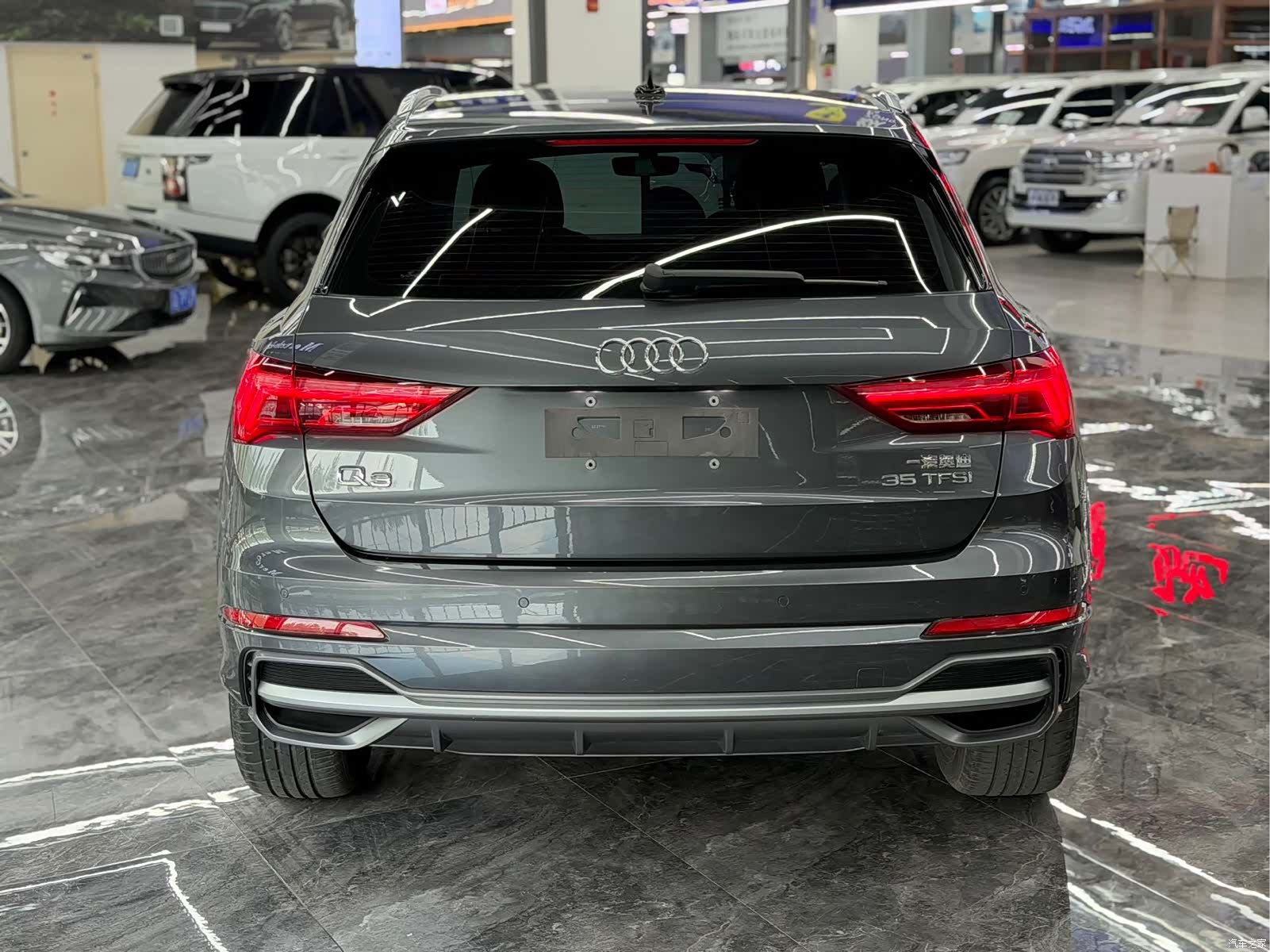 Audi Q3, 2022 4