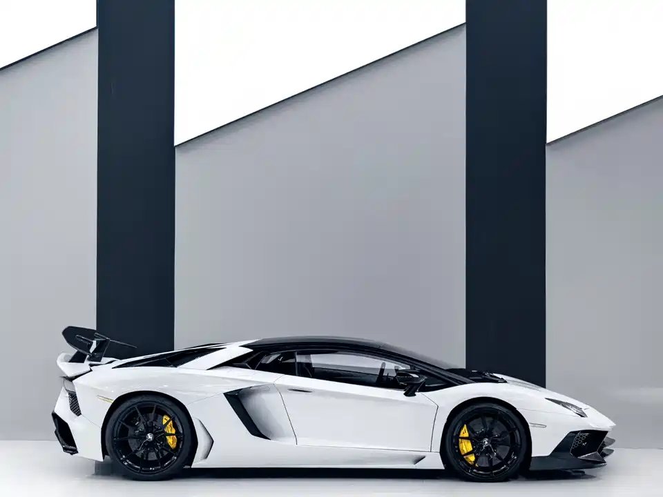 Lamborghini Aventador