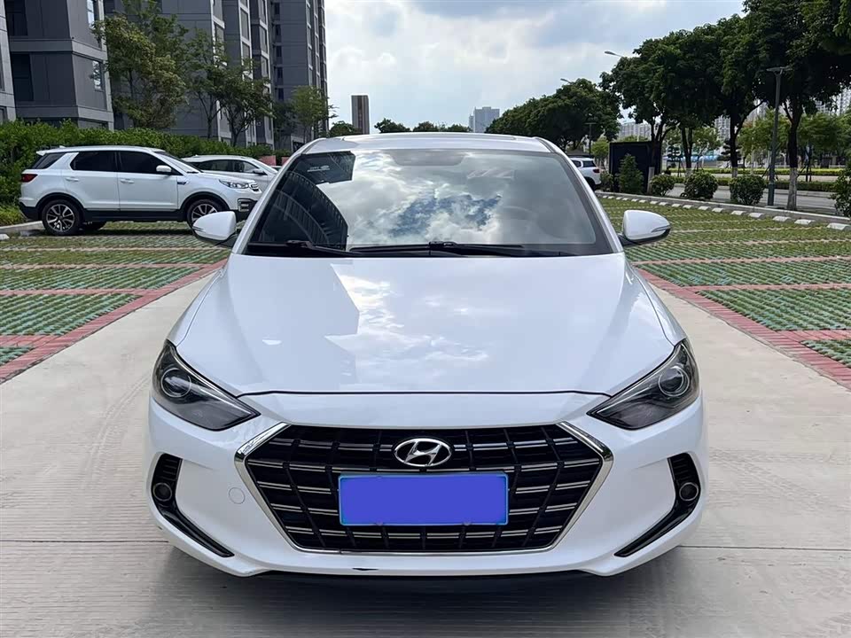 Hyundai Lead
