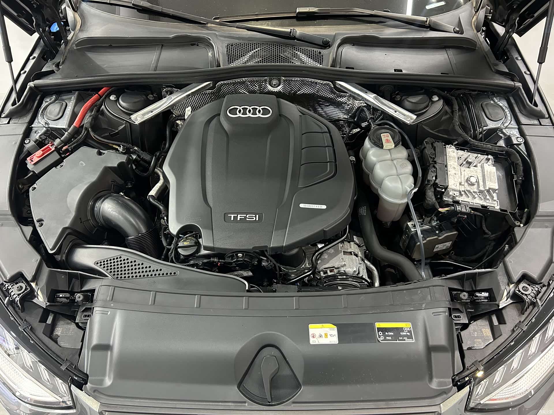 Audi A4L, 2020 14