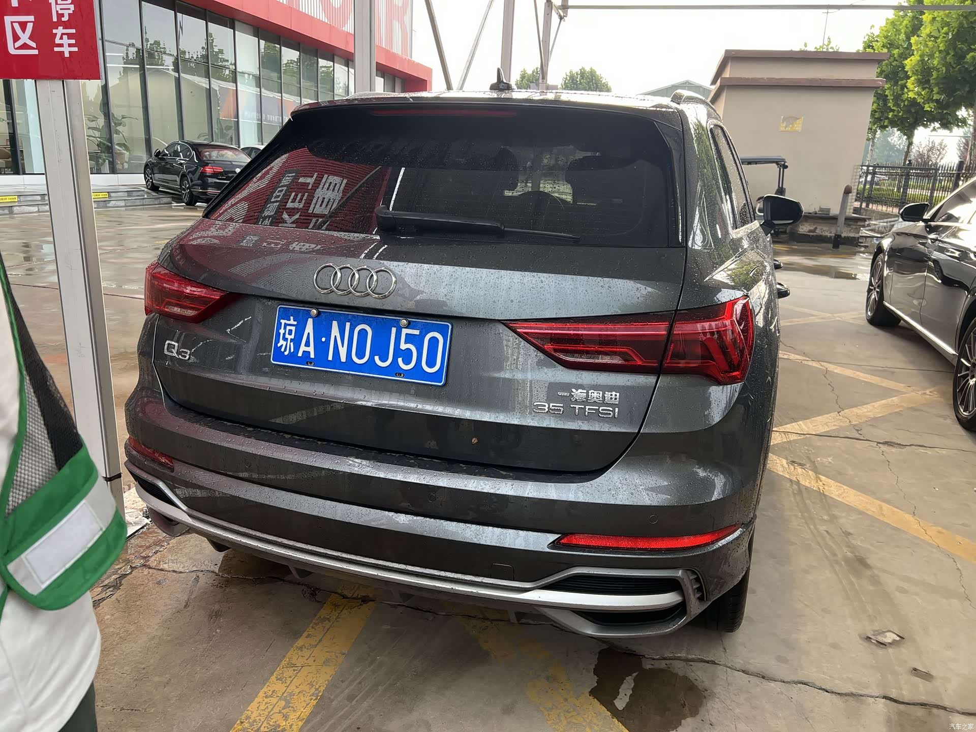 Audi Q3, 2022 12