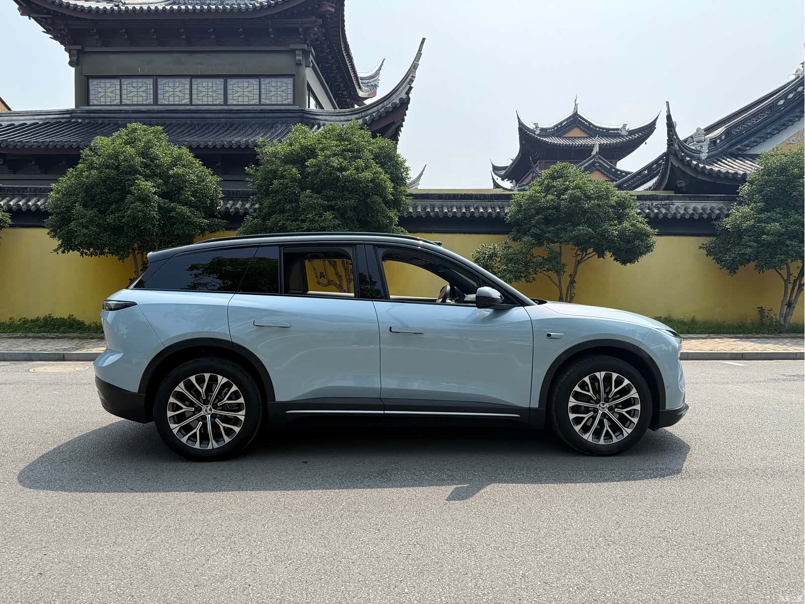 NIO ES6, 2023 4