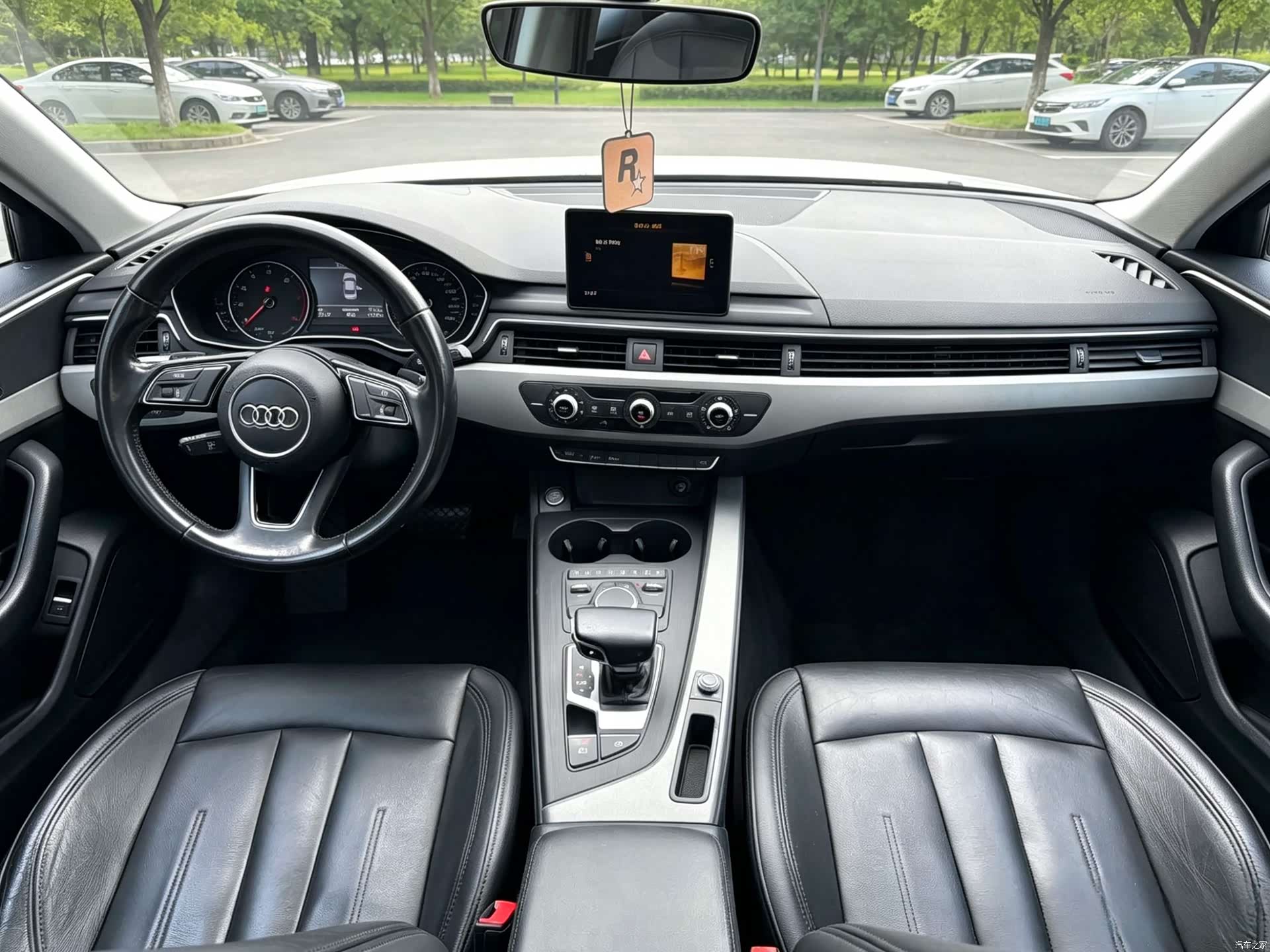 Audi A4L, 2016 9