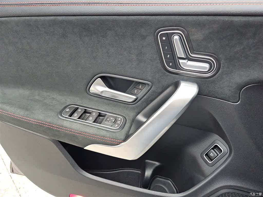Mercedes-Benz CLA, 2024 10