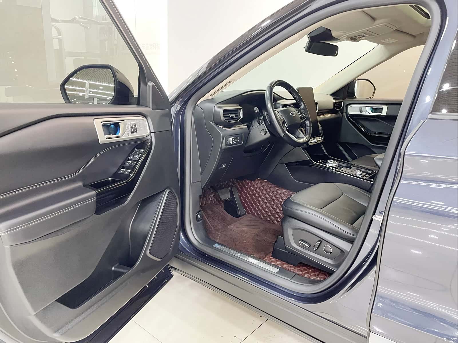 Ford Explorer, 2021 13