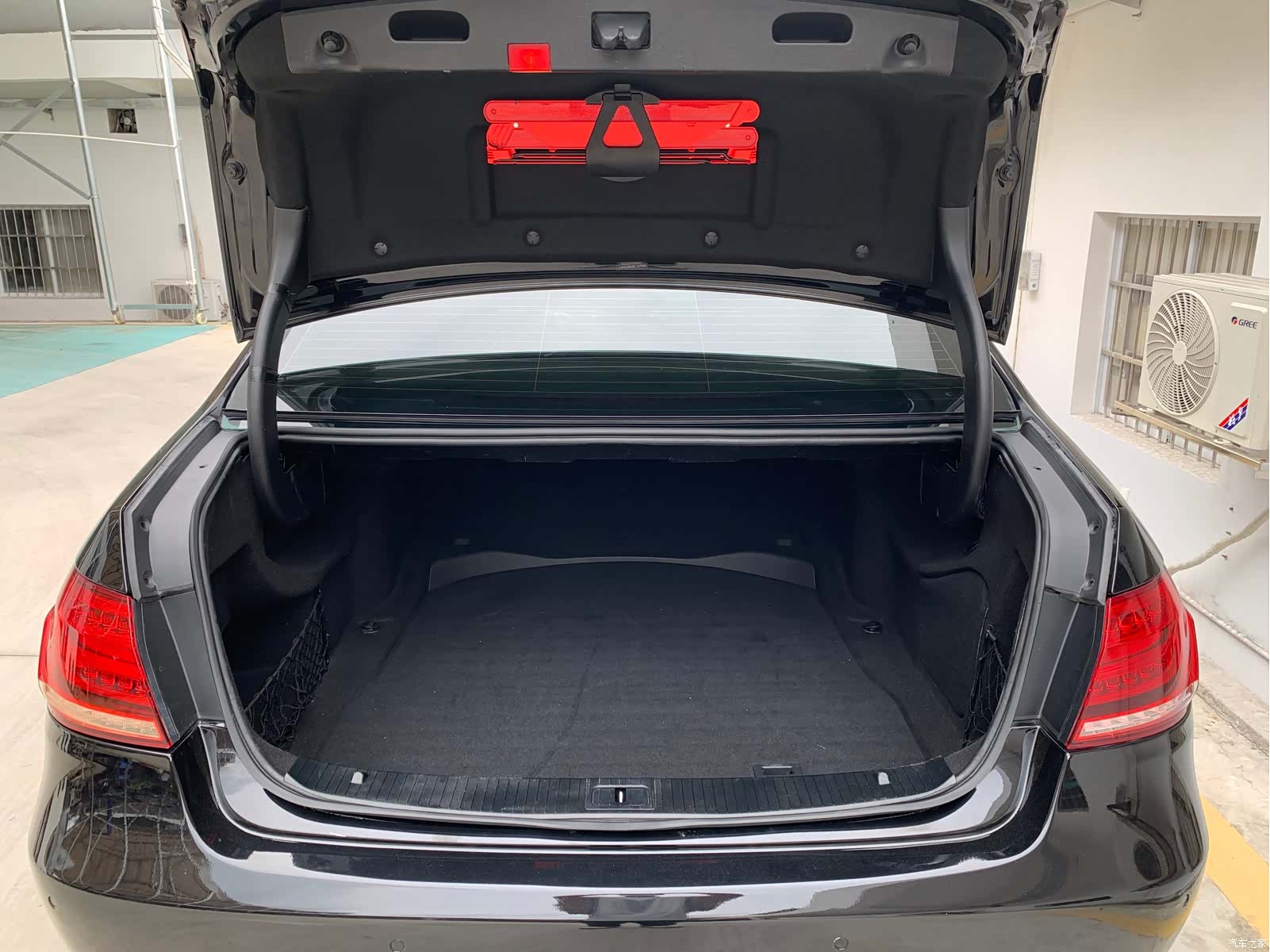 Mercedes-Benz E-Class, 2014 12