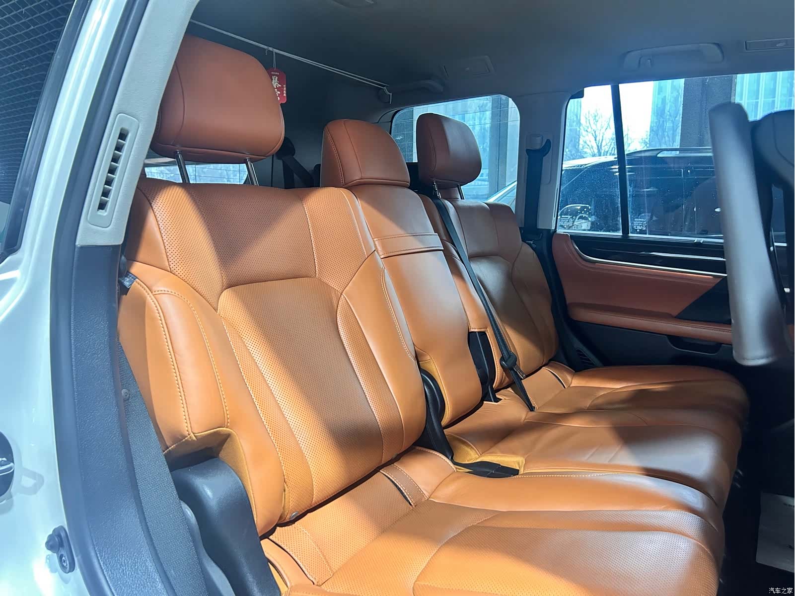 Lexus LX, 2018 9