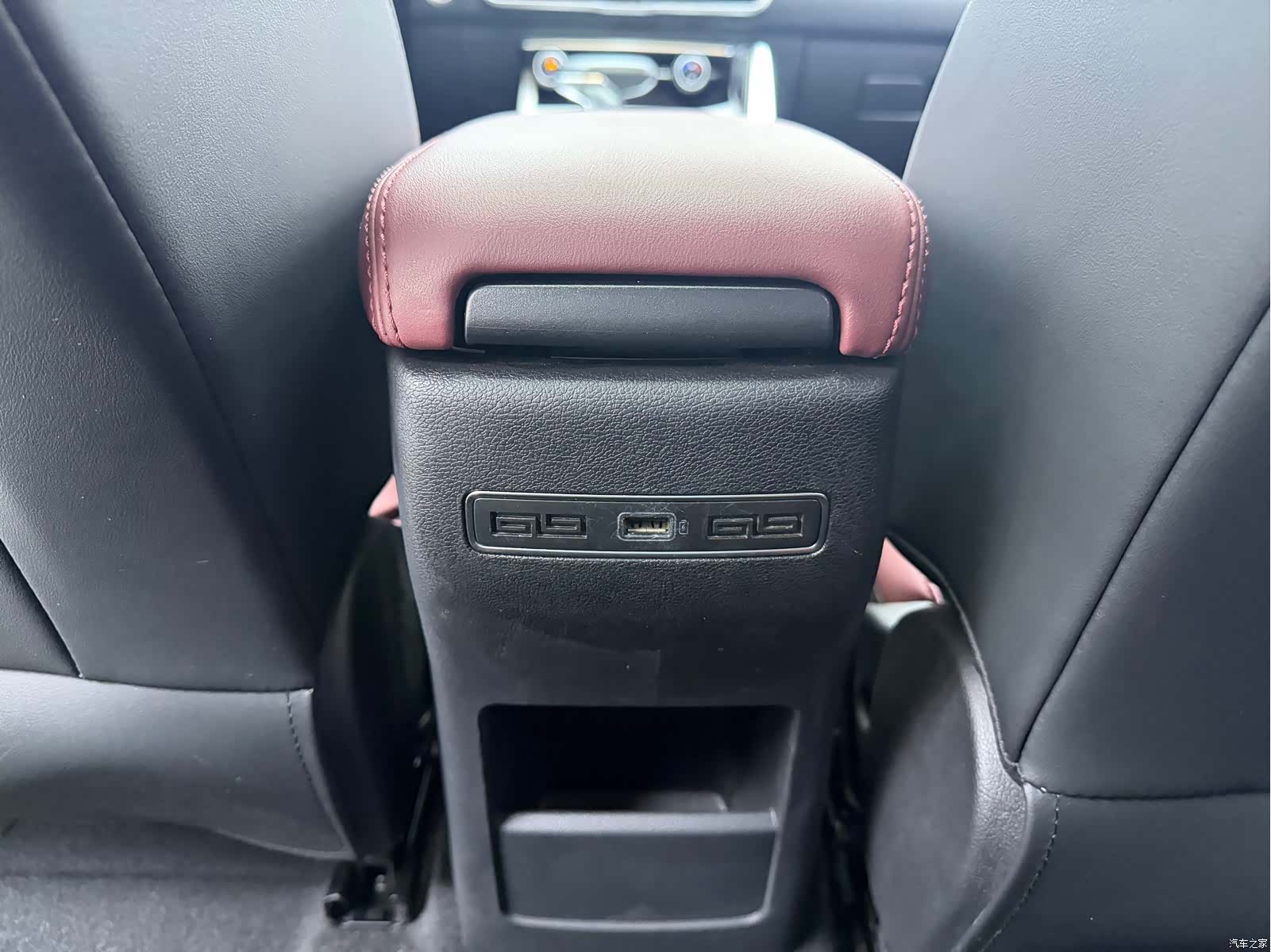Geely Coolray, 2021 16