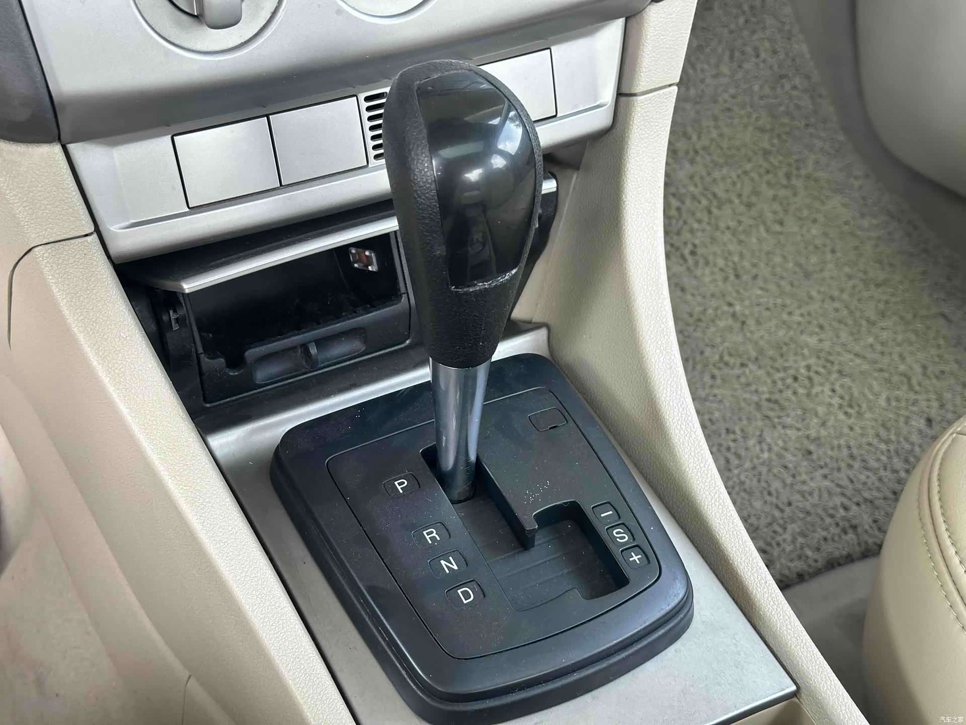 Ford Focus, 2014 12