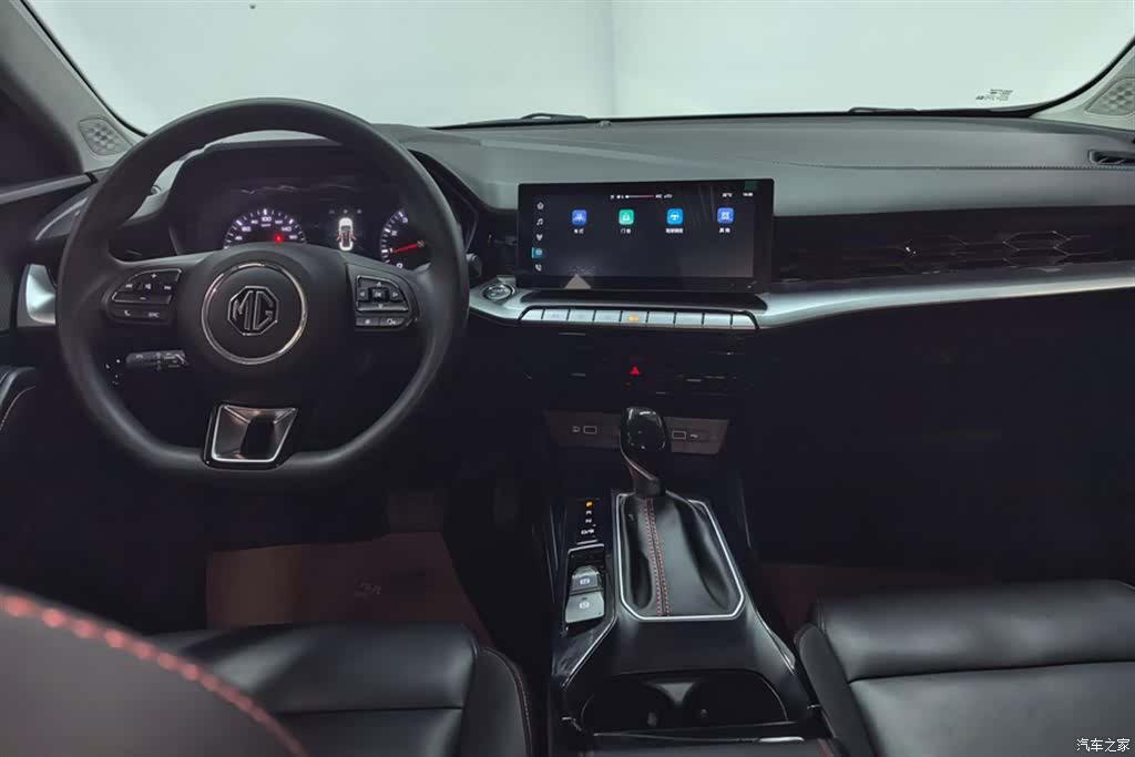 MG MG5, 2023 12