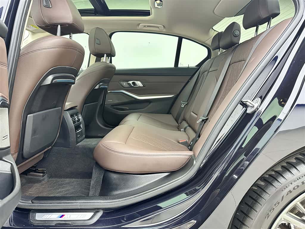 BMW 3 Series, 2022 7
