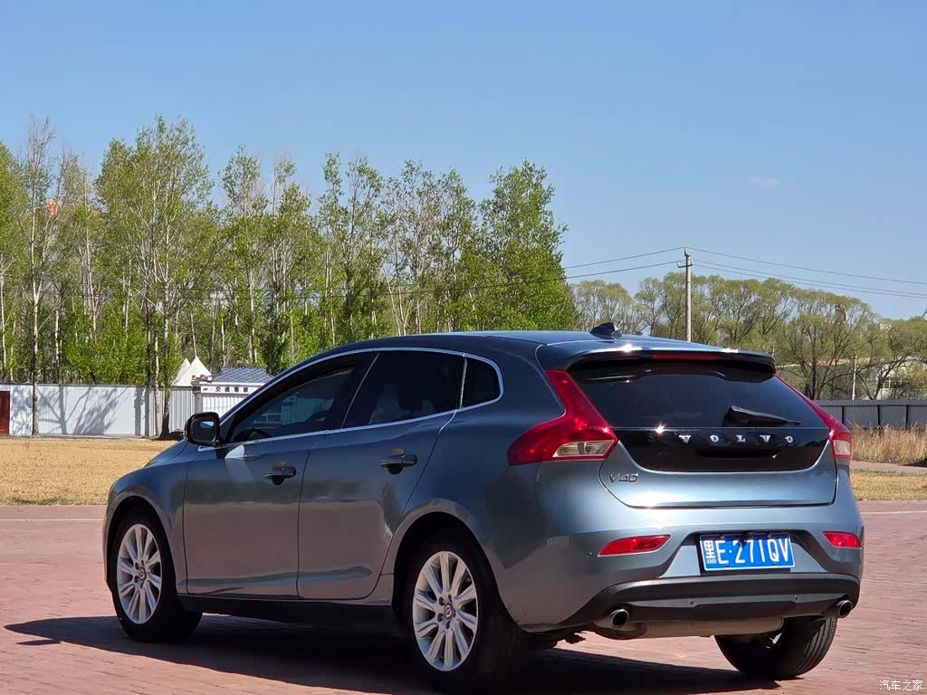 Volvo V40, 2013 8