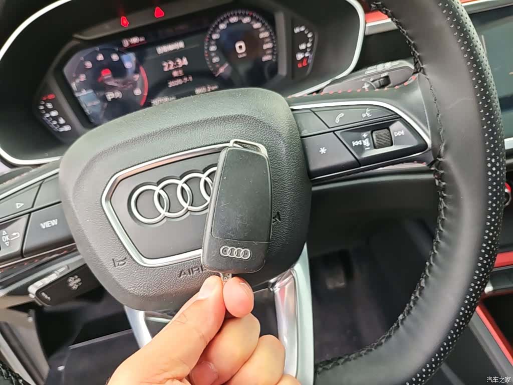 Audi Q3, 2020 9