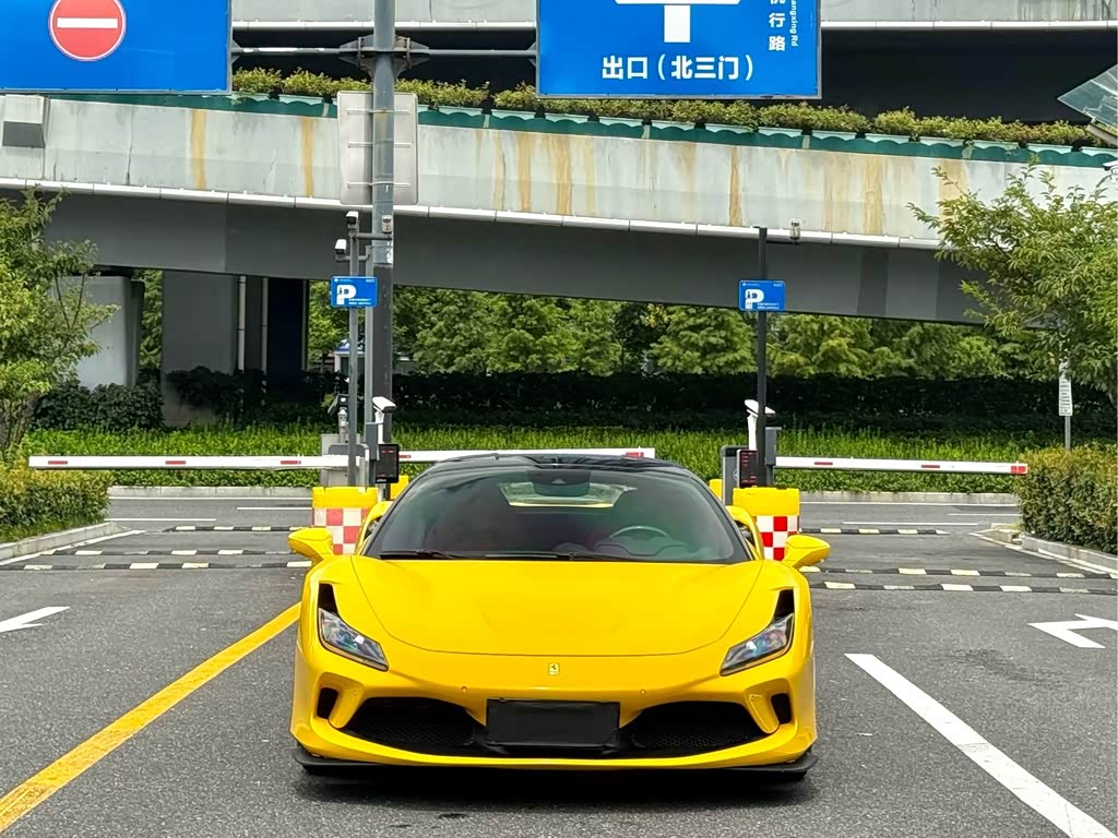 Ferrari F8 2019 Tributo 3.9T V8