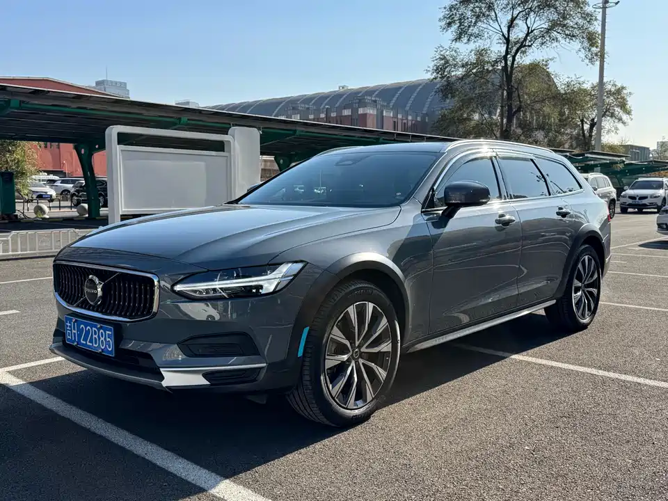 Volvo V90