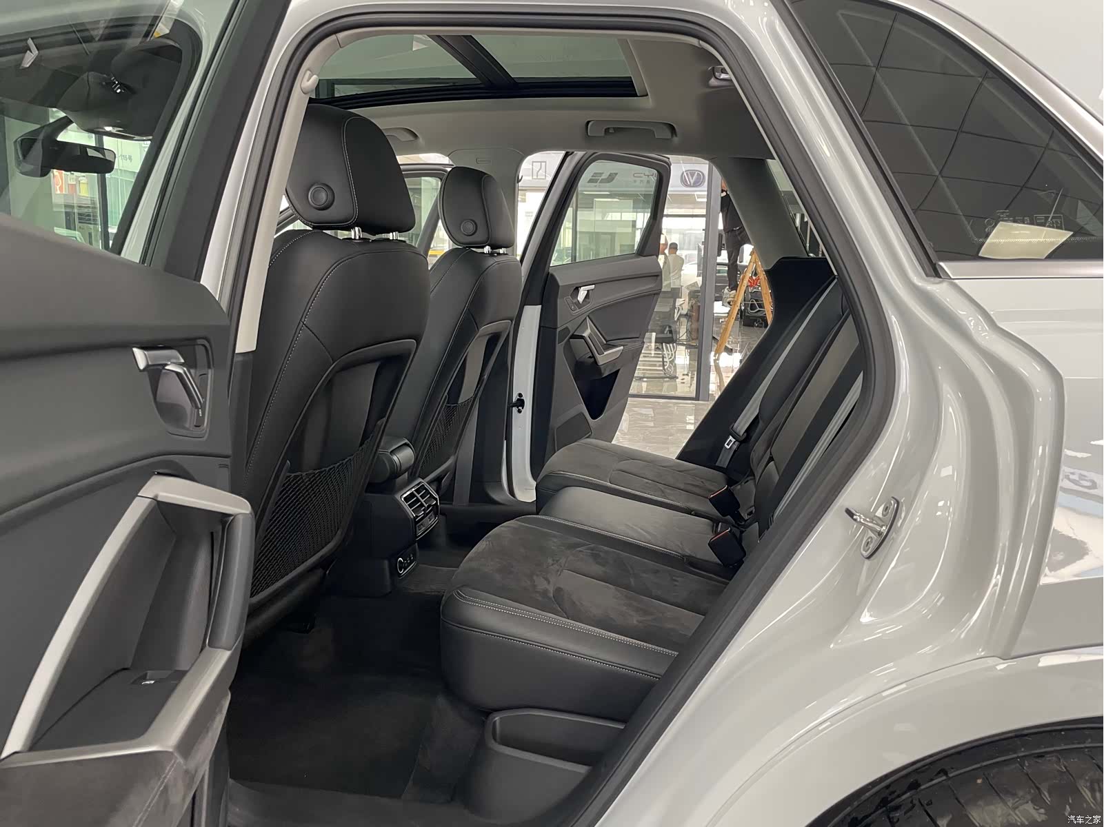 Audi Q3, 2022 6