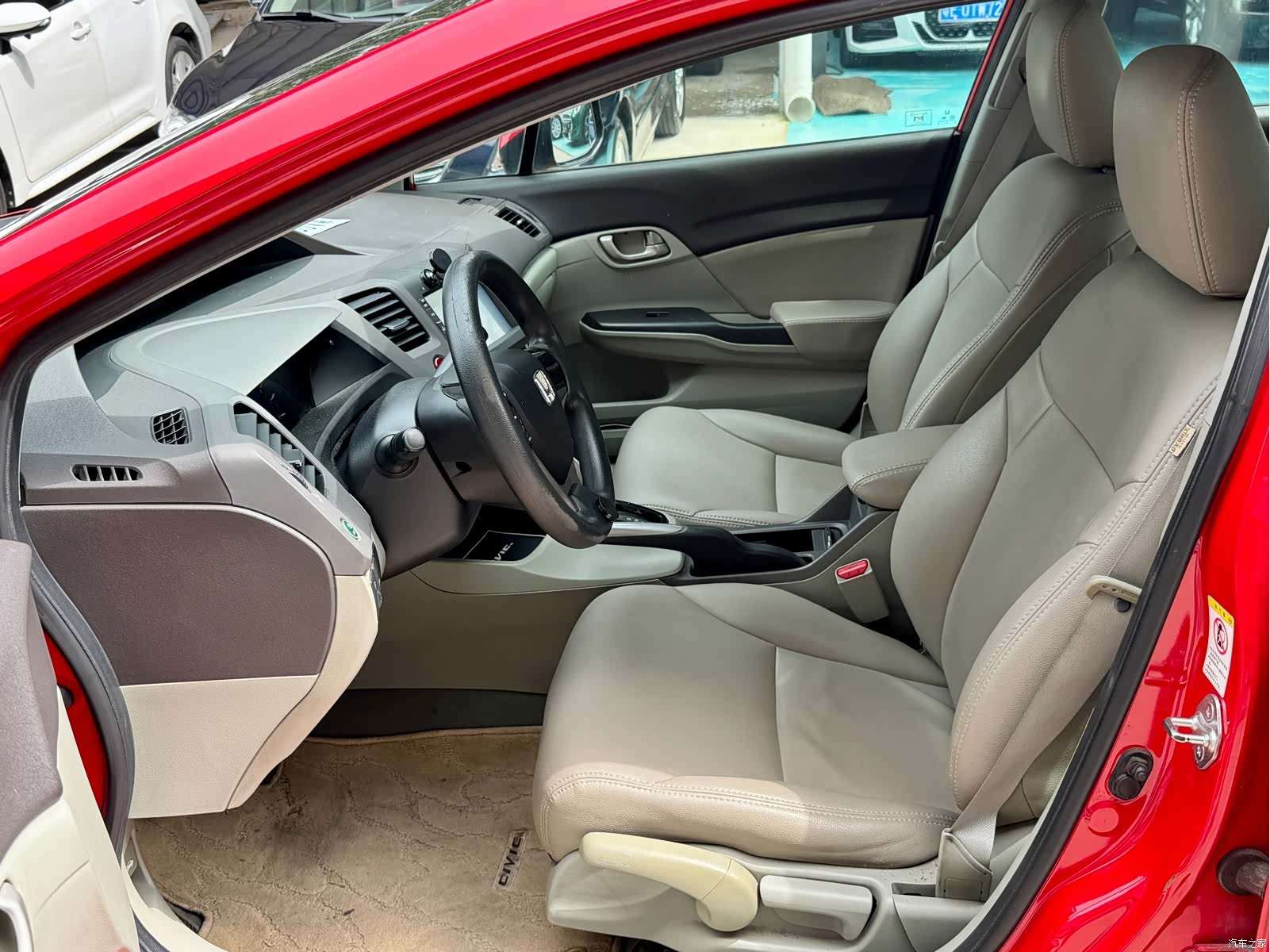Honda Civic, 2013 10