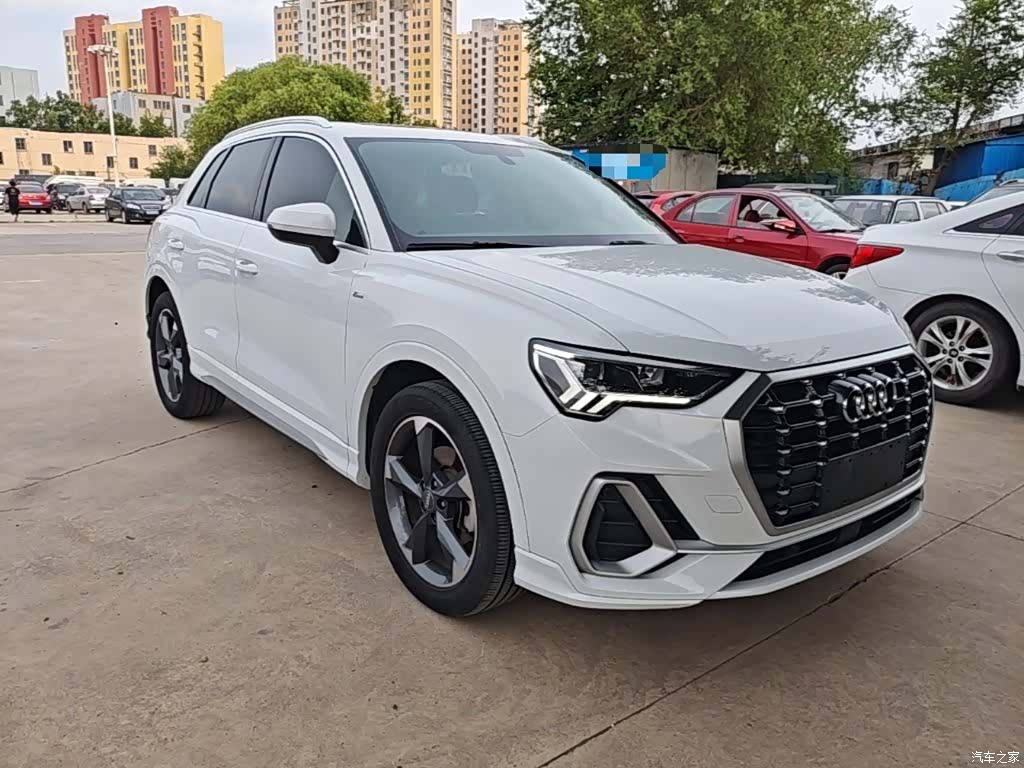 Audi Q3, 2020 4