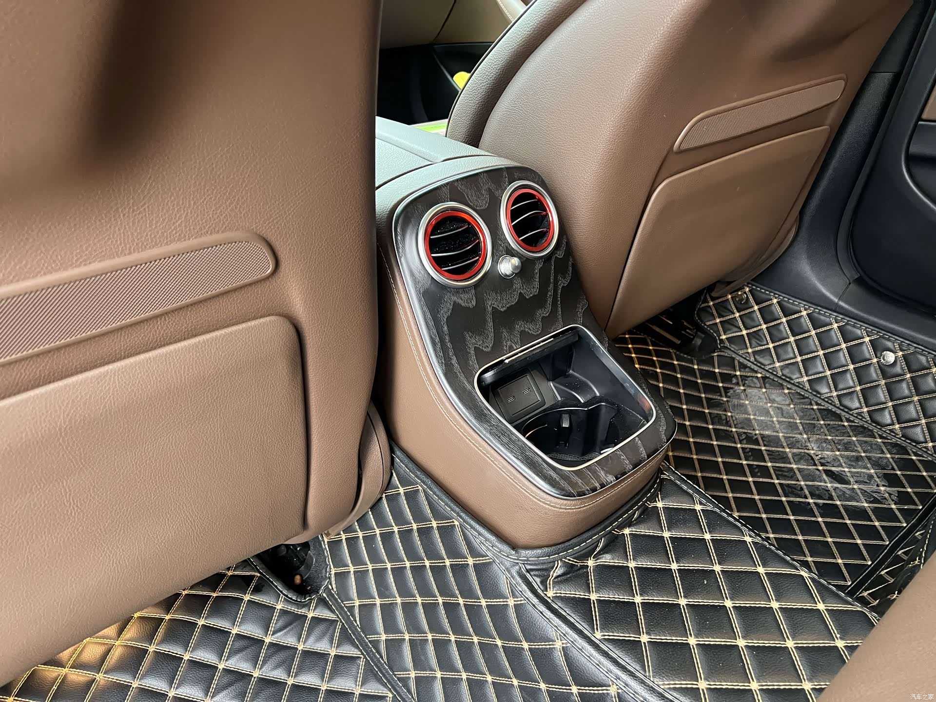 Mercedes-Benz E-Class, 2021 7