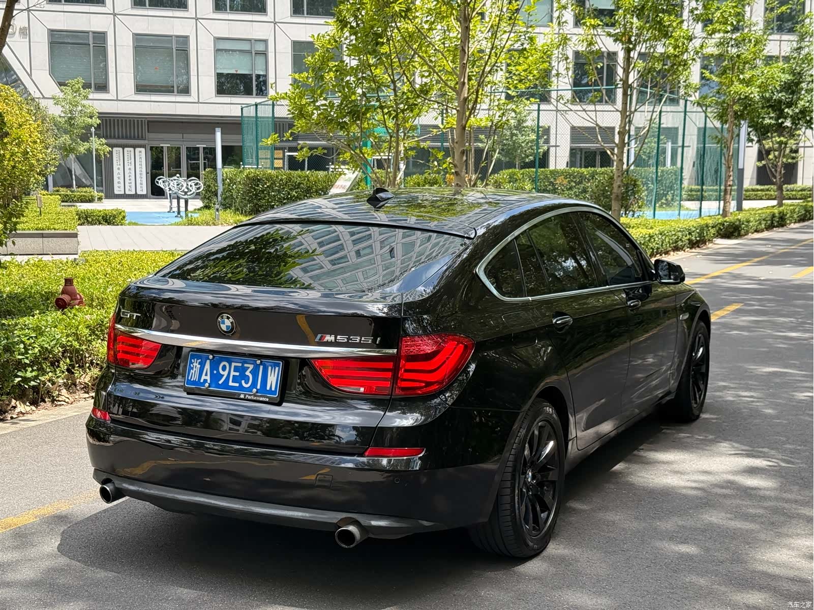 BMW 5 Series, 2011 все фото