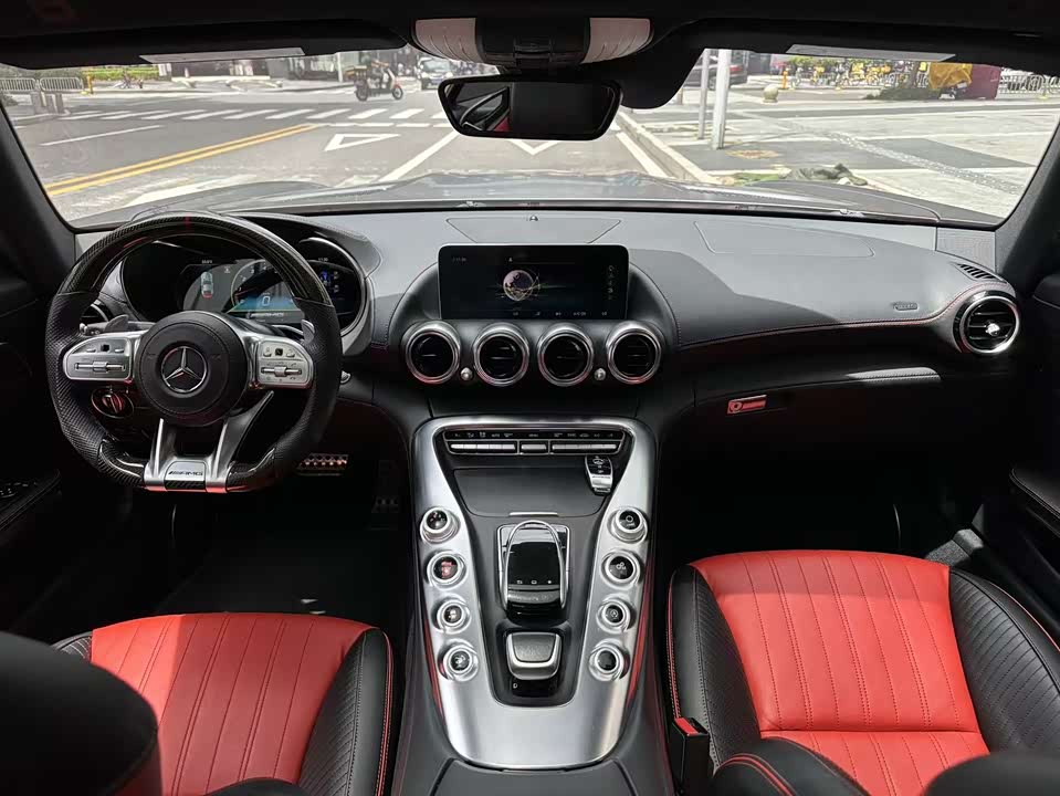 Mercedes-Benz AMG GT