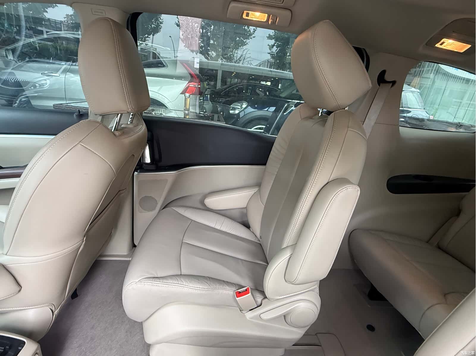 Buick GL8, 2017 8