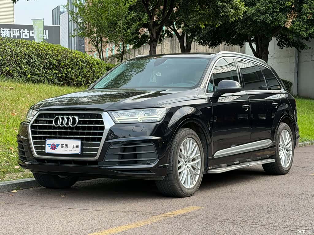 Audi Q7, 2017 1