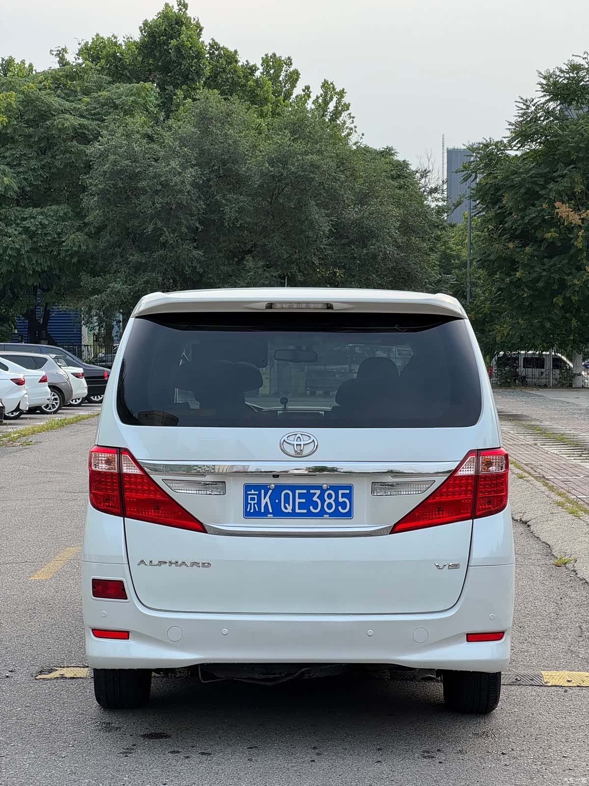 Toyota Alphard, 2012 8