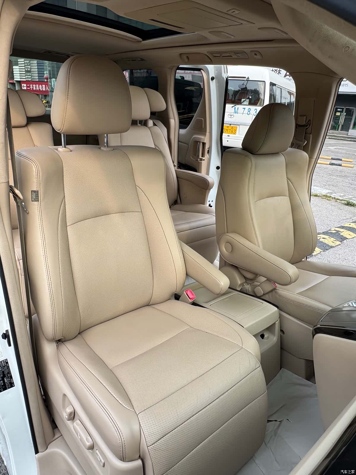 Toyota Alphard, 2012 20