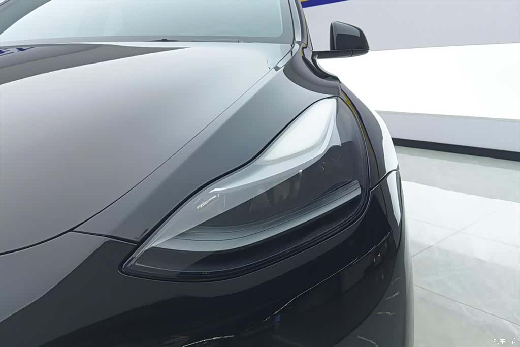 Tesla Model Y, 2022 все фото