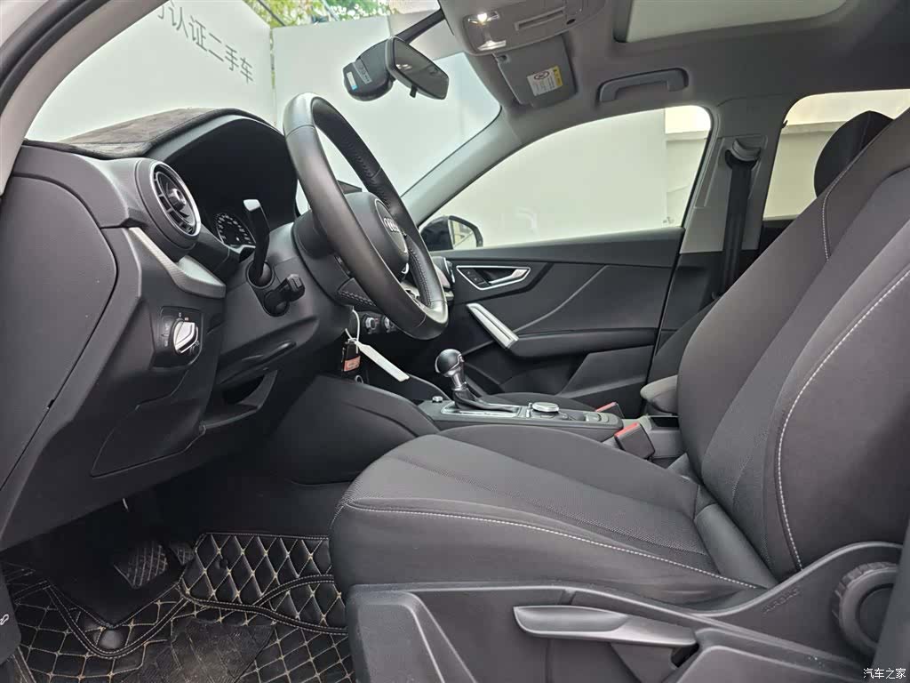 Audi Q2L, 2021 10