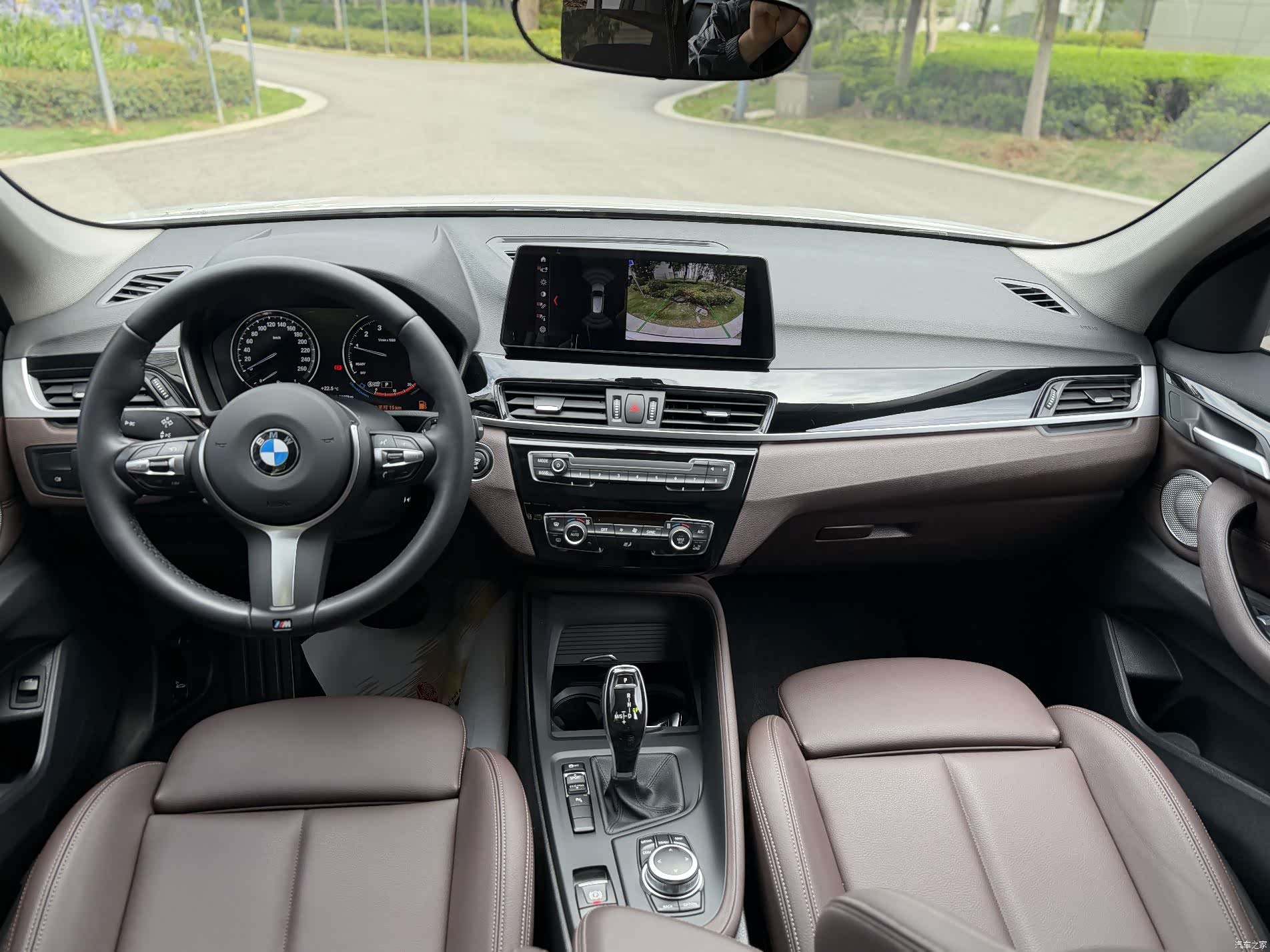 BMW X1, 2022 все фото
