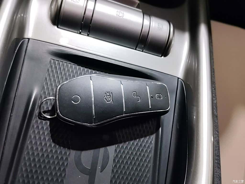 BYD Dolphin, 2023 9