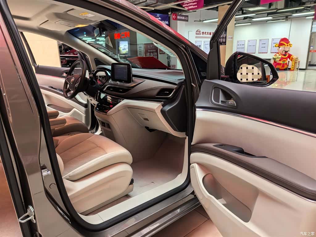 Buick GL8, 2022 10