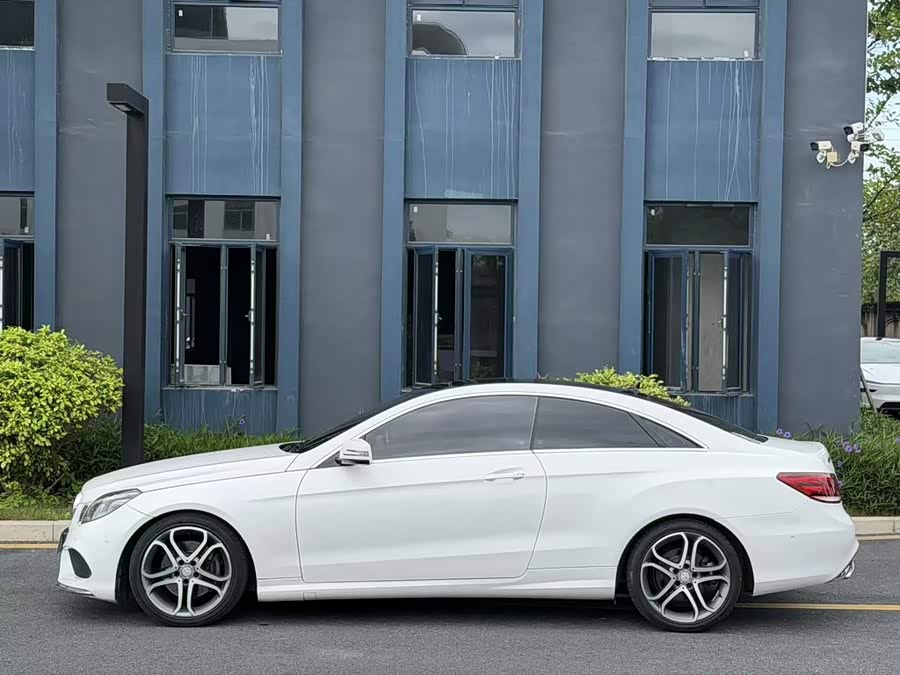 Mercedes-Benz E-Class 2016, фото 23