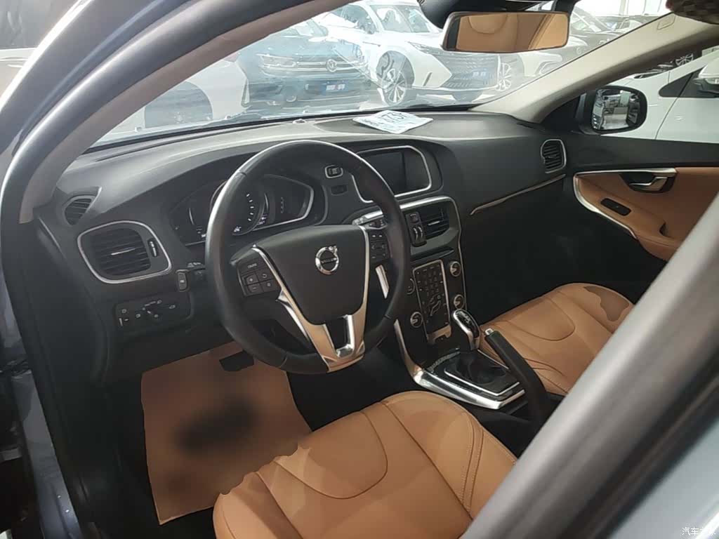 Volvo V40, 2016 10