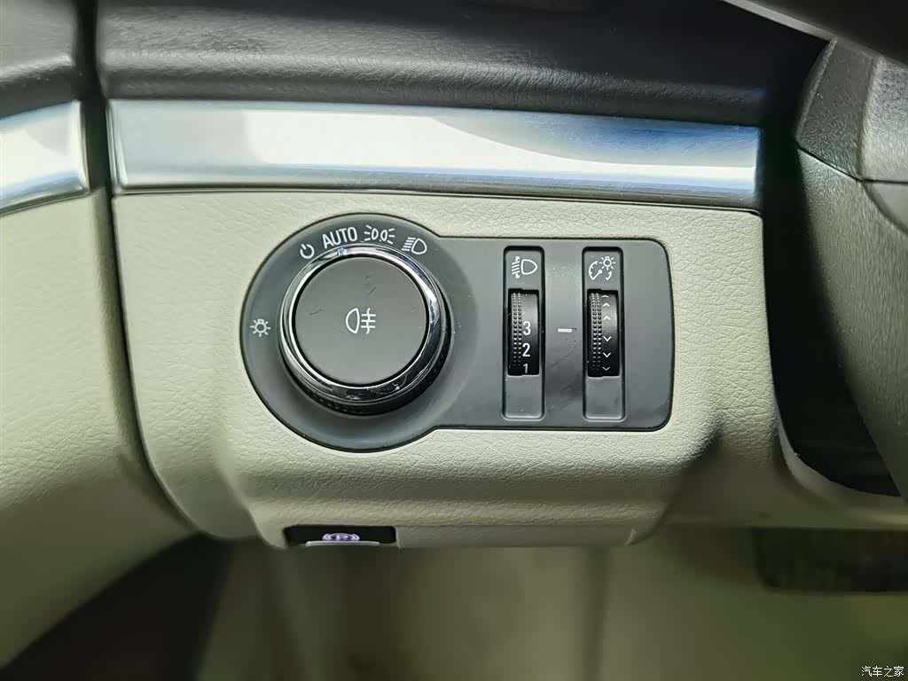 Buick GL8, 2021 21