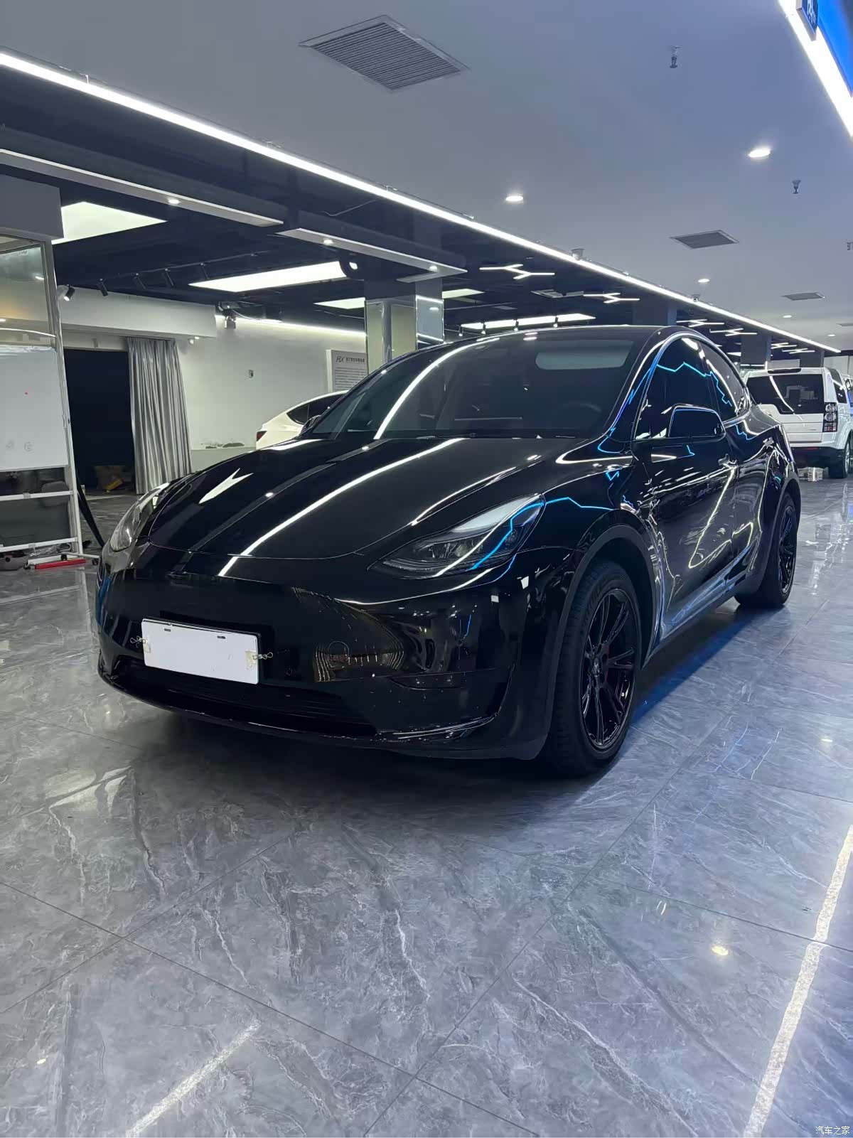Tesla Model Y, 2022 1