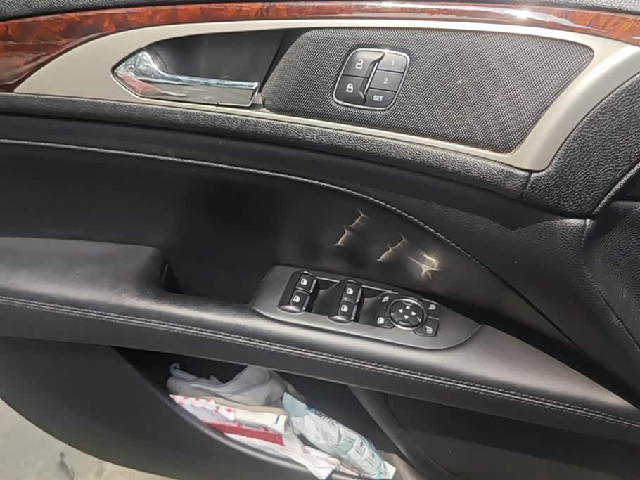 Lincoln MKZ