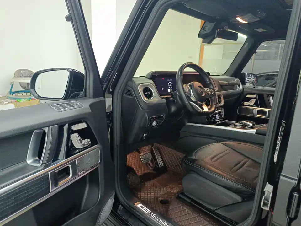 Mercedes-Benz G-class