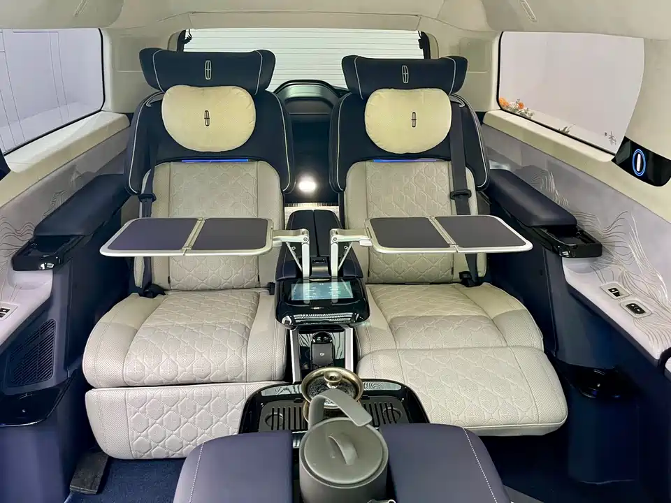 Lincoln Navigator One