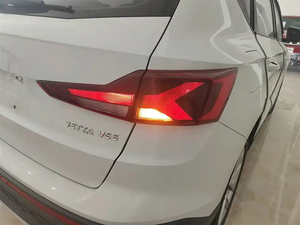 Jetta VS5