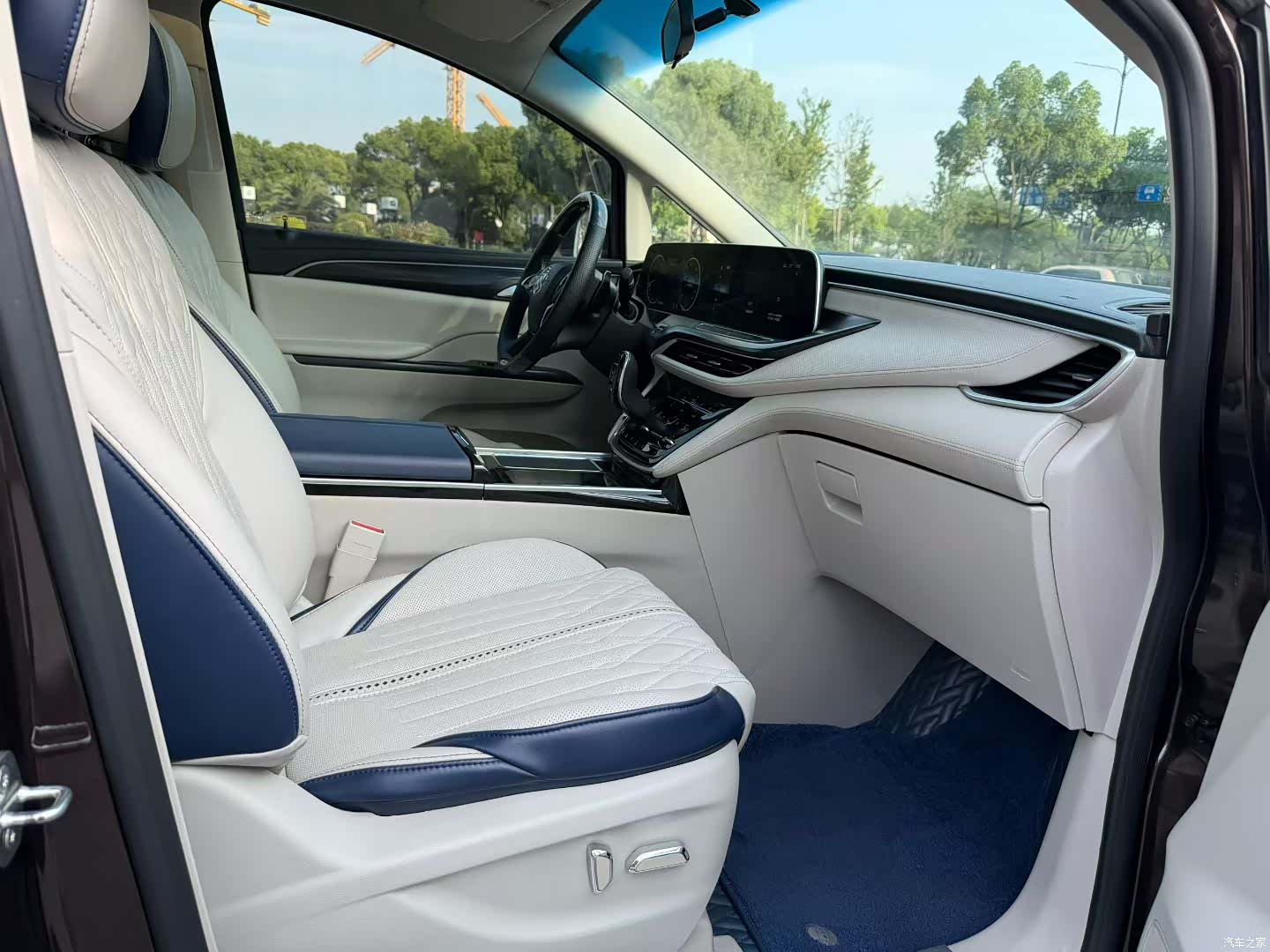 Buick GL8, 2021 7
