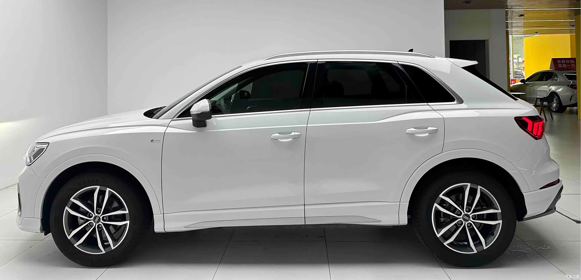 Audi Q3, 2022 19